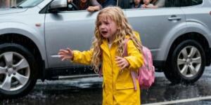 Okul çıkışında kızımı almaya gelen ailem