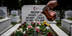 Su dökmek o’lüyü tekrardan..